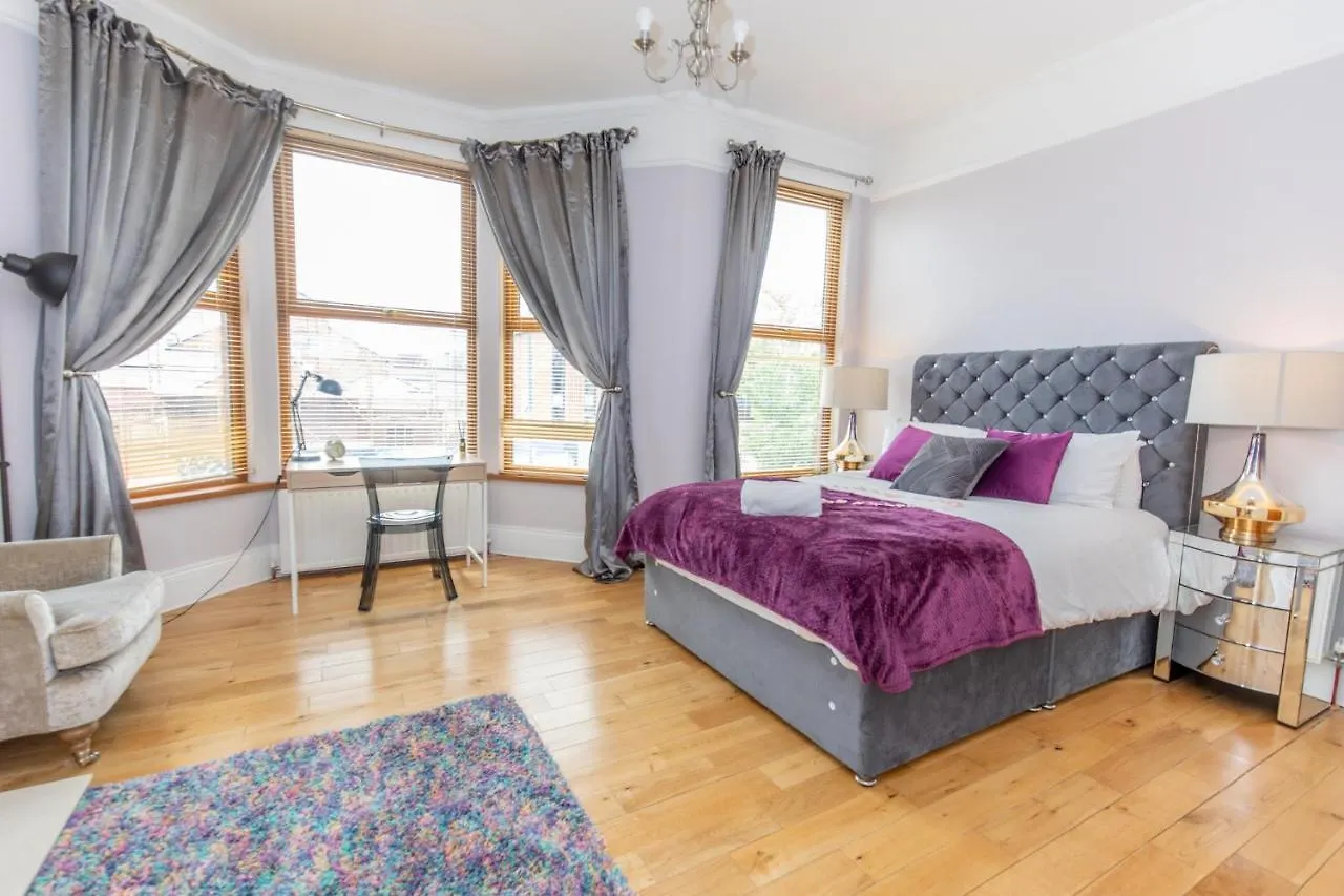 Hotel So-Lux Belfast